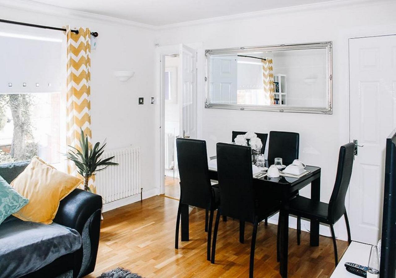Home To Home Stay Apartment Glasgow Extérieur photo